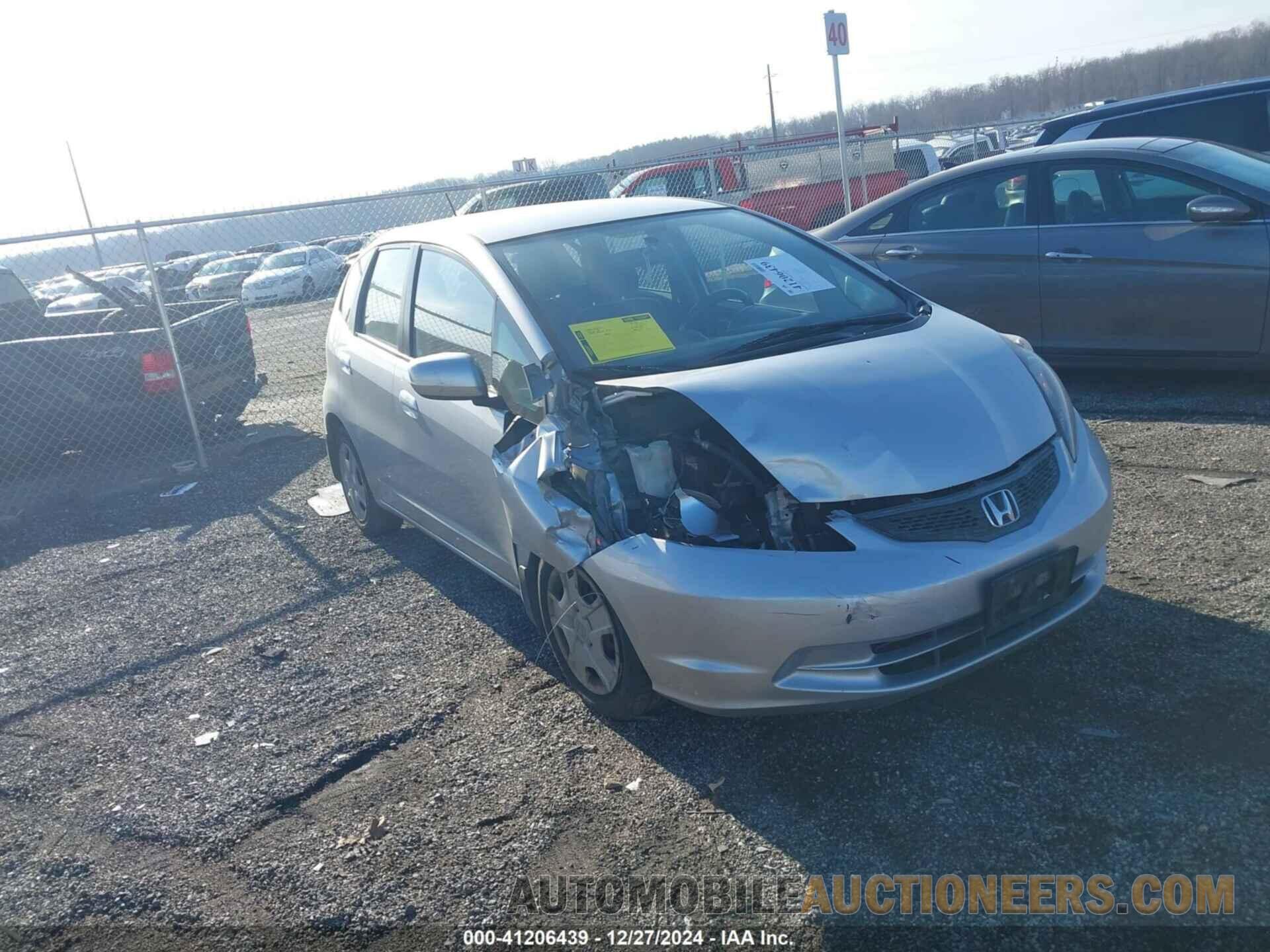 JHMGE8H35DC010457 HONDA FIT 2013