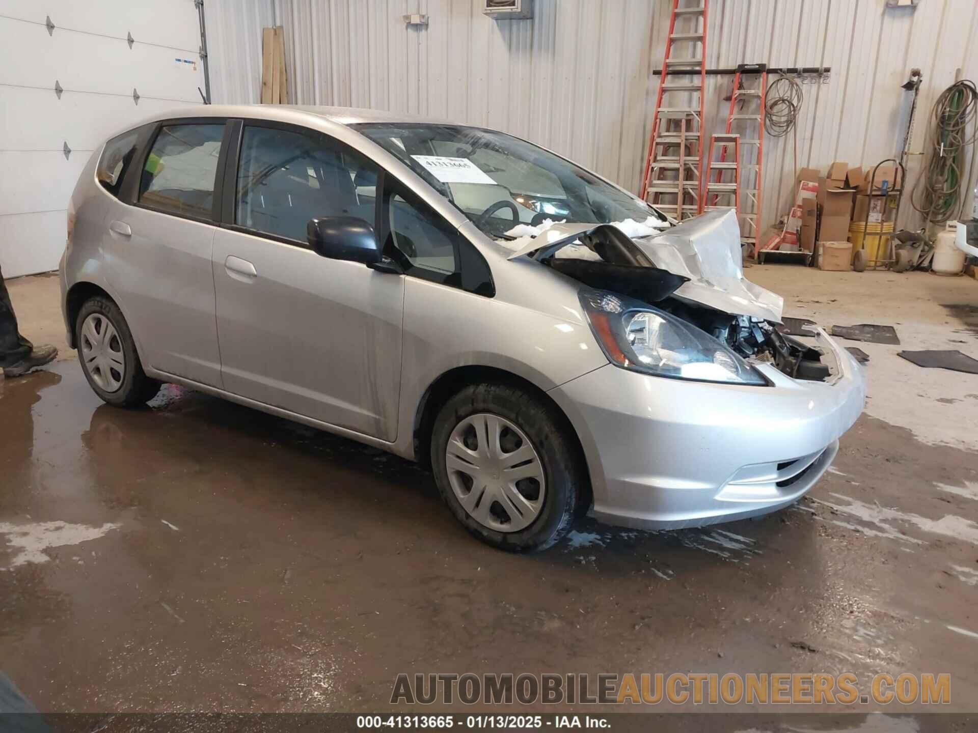 JHMGE8H39BS009752 HONDA FIT 2011