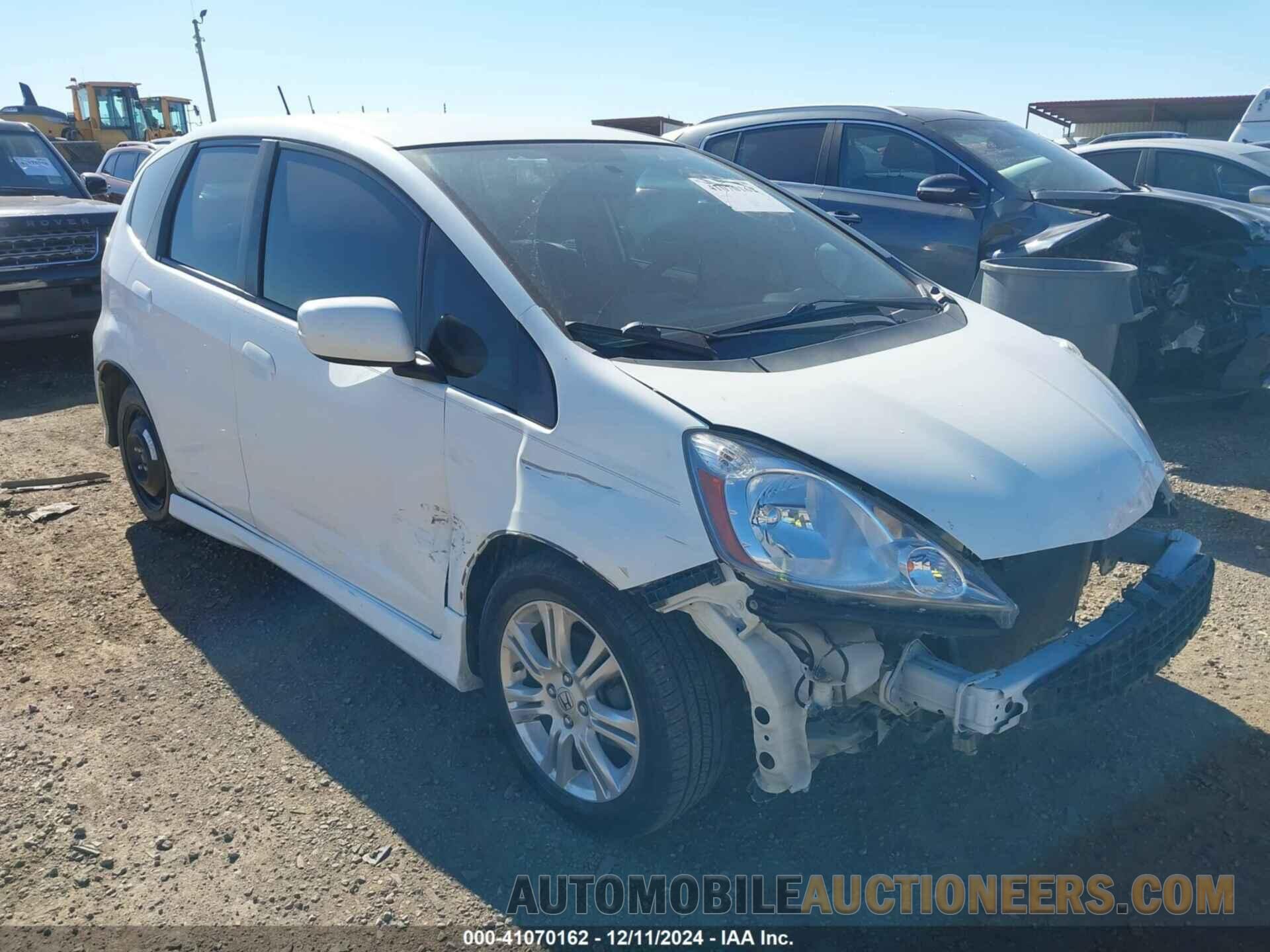 JHMGE8H52BC001844 HONDA FIT 2011