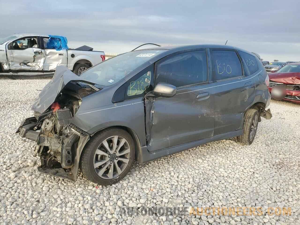 JHMGE8H52DC004424 HONDA FIT 2013