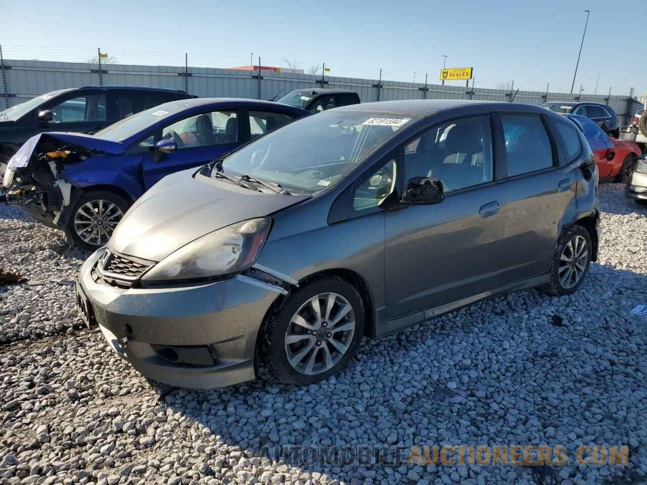 JHMGE8H55DC045324 HONDA FIT 2013