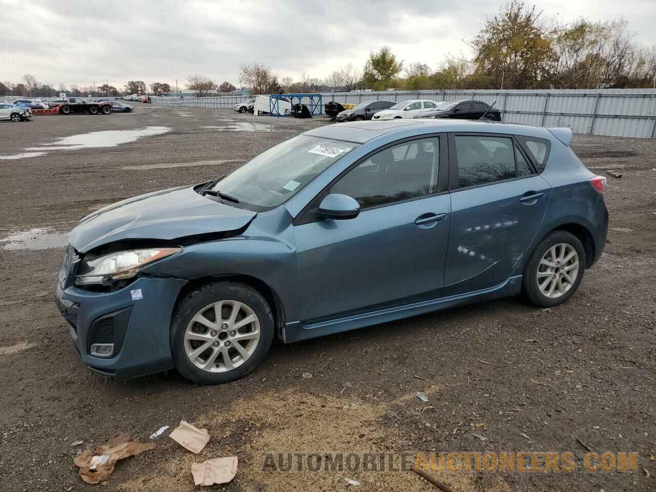 JM1BL1L52B1362423 MAZDA MAZDA3 2011