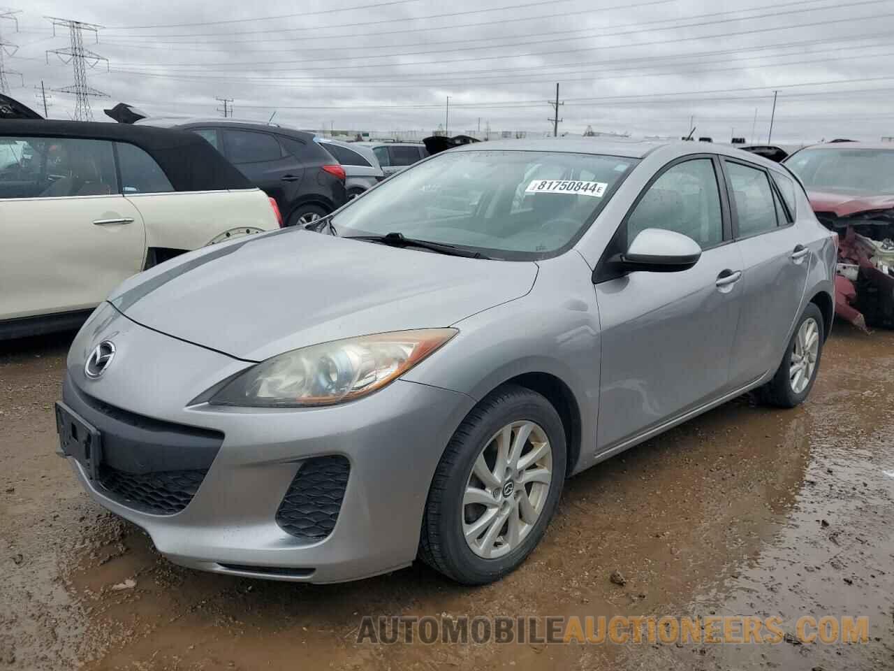 JM1BL1L71D1824846 MAZDA 3 2013