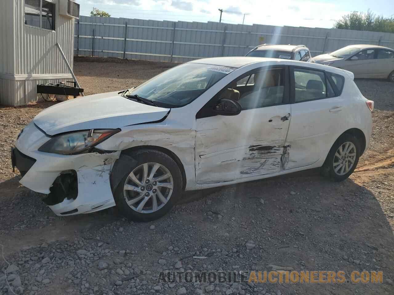 JM1BL1L75D1817138 MAZDA 3 2013