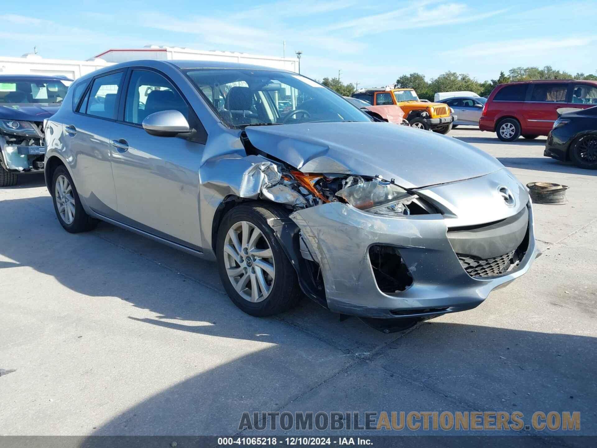 JM1BL1LP2D1769520 MAZDA MAZDA3 2013