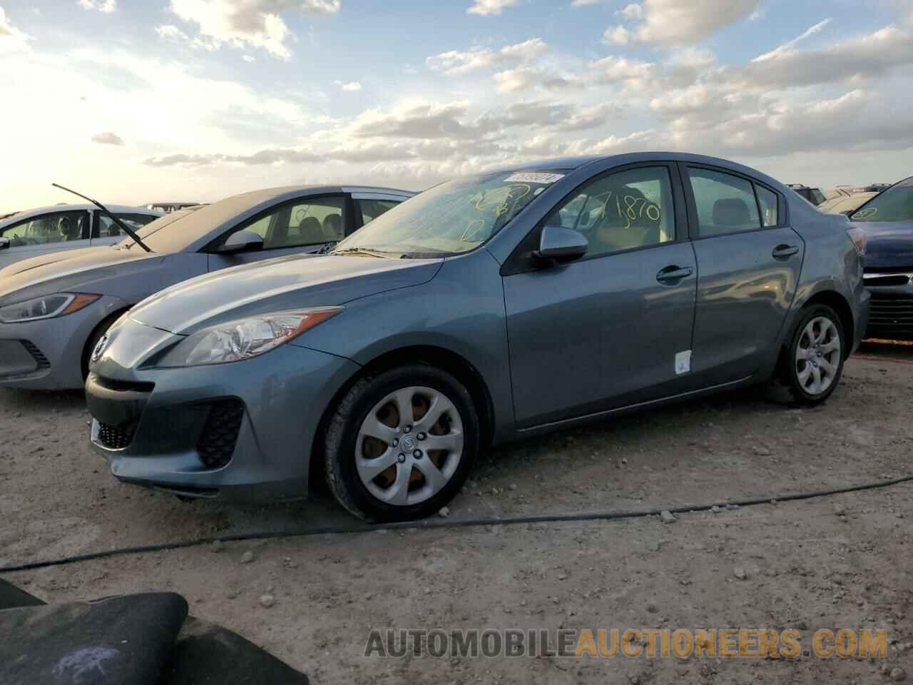 JM1BL1TF1D1703757 MAZDA 3 2013