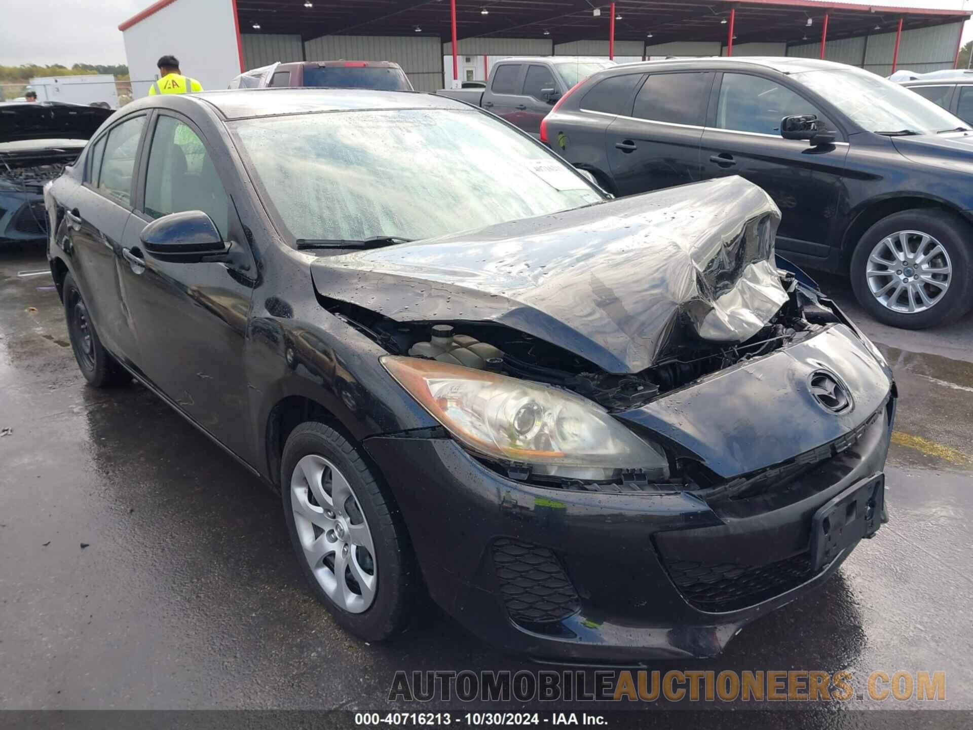 JM1BL1TF1D1735723 MAZDA MAZDA3 2013