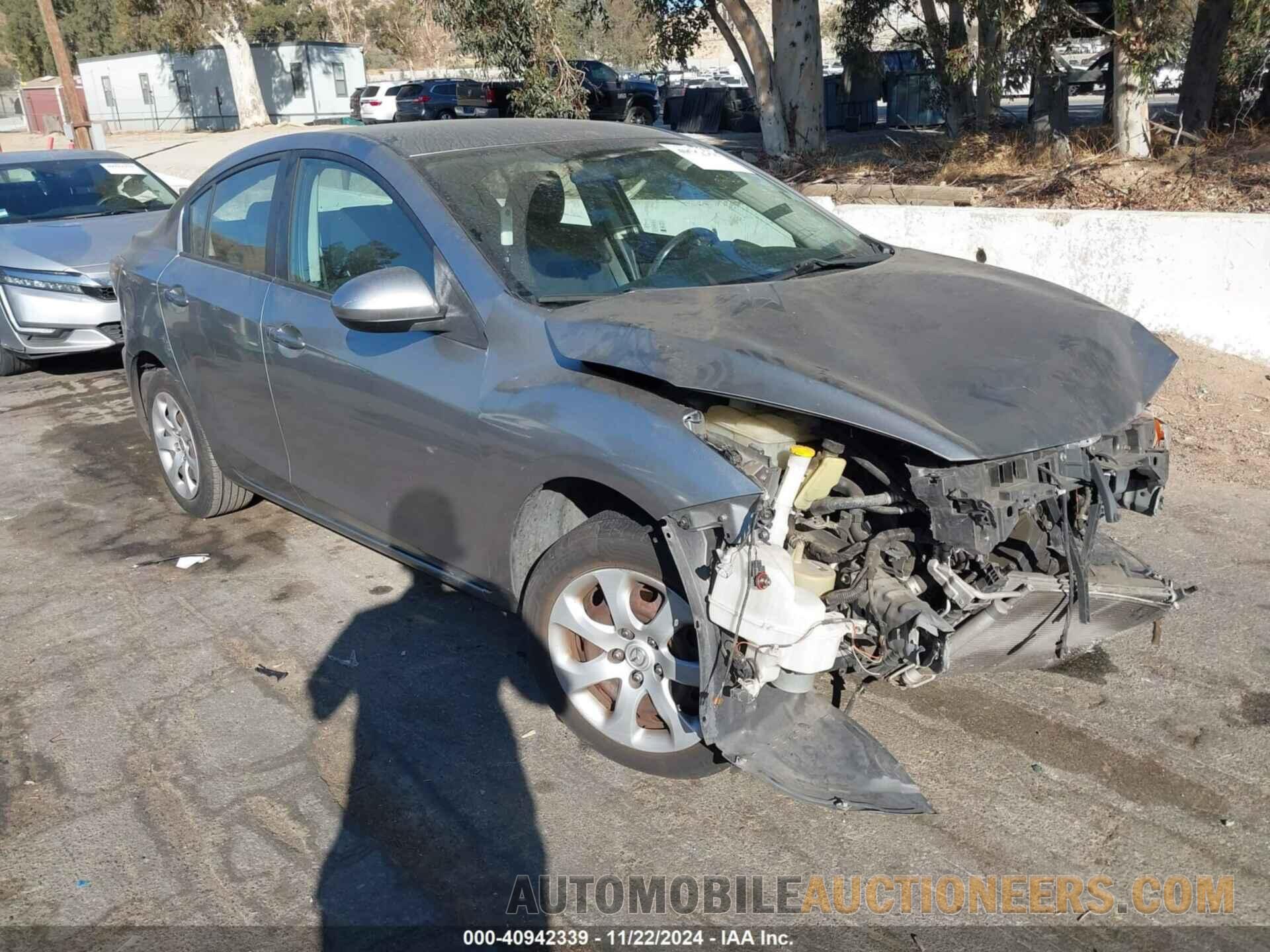 JM1BL1TG3D1734663 MAZDA MAZDA3 2013