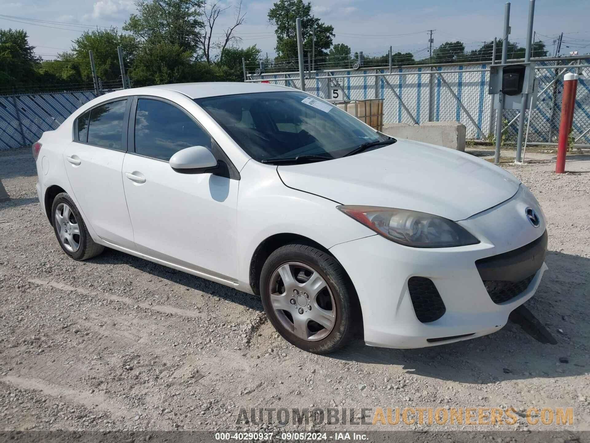 JM1BL1TG6D1842436 MAZDA MAZDA3 2013