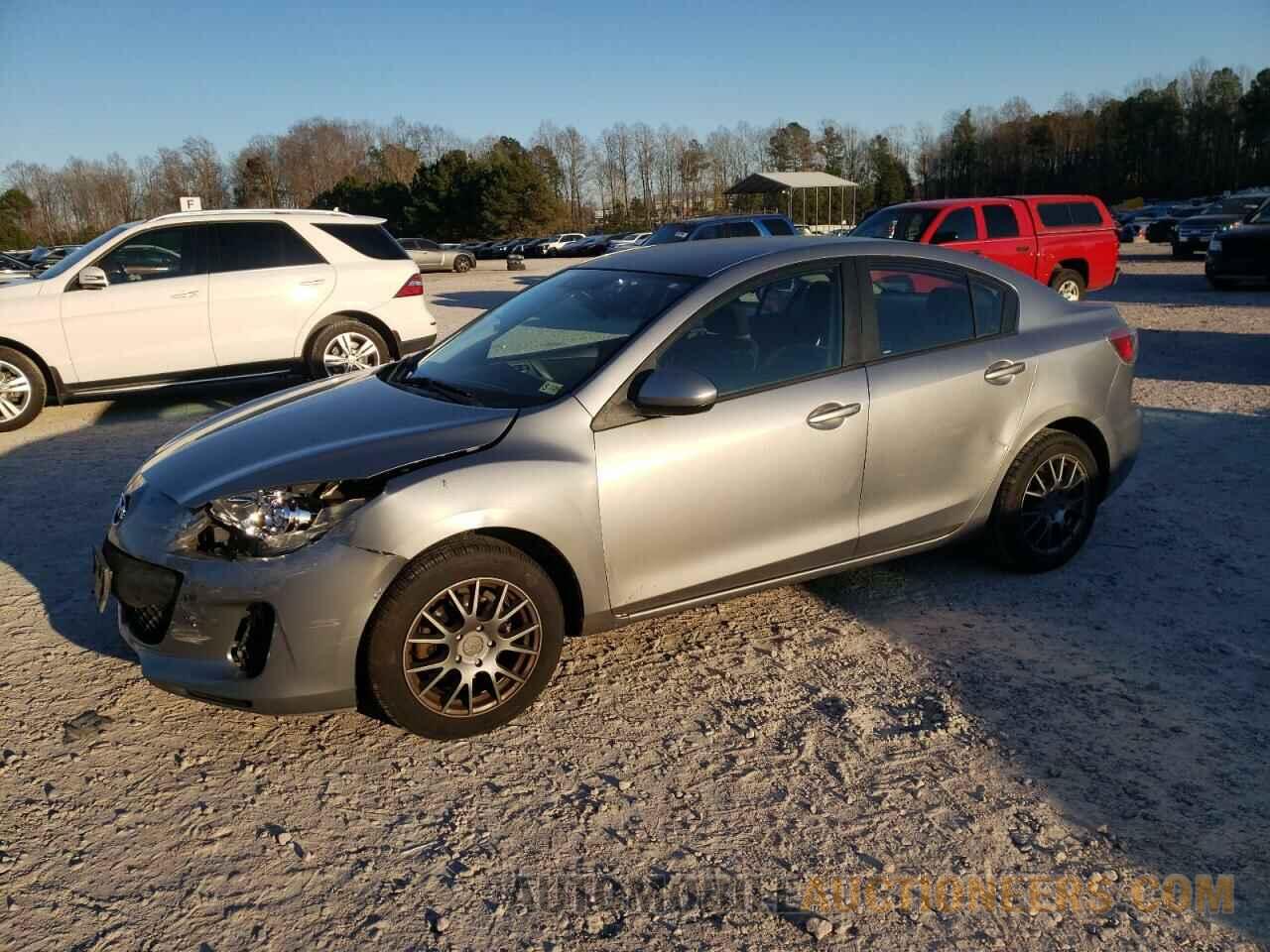 JM1BL1TG7D1767875 MAZDA 3 2013