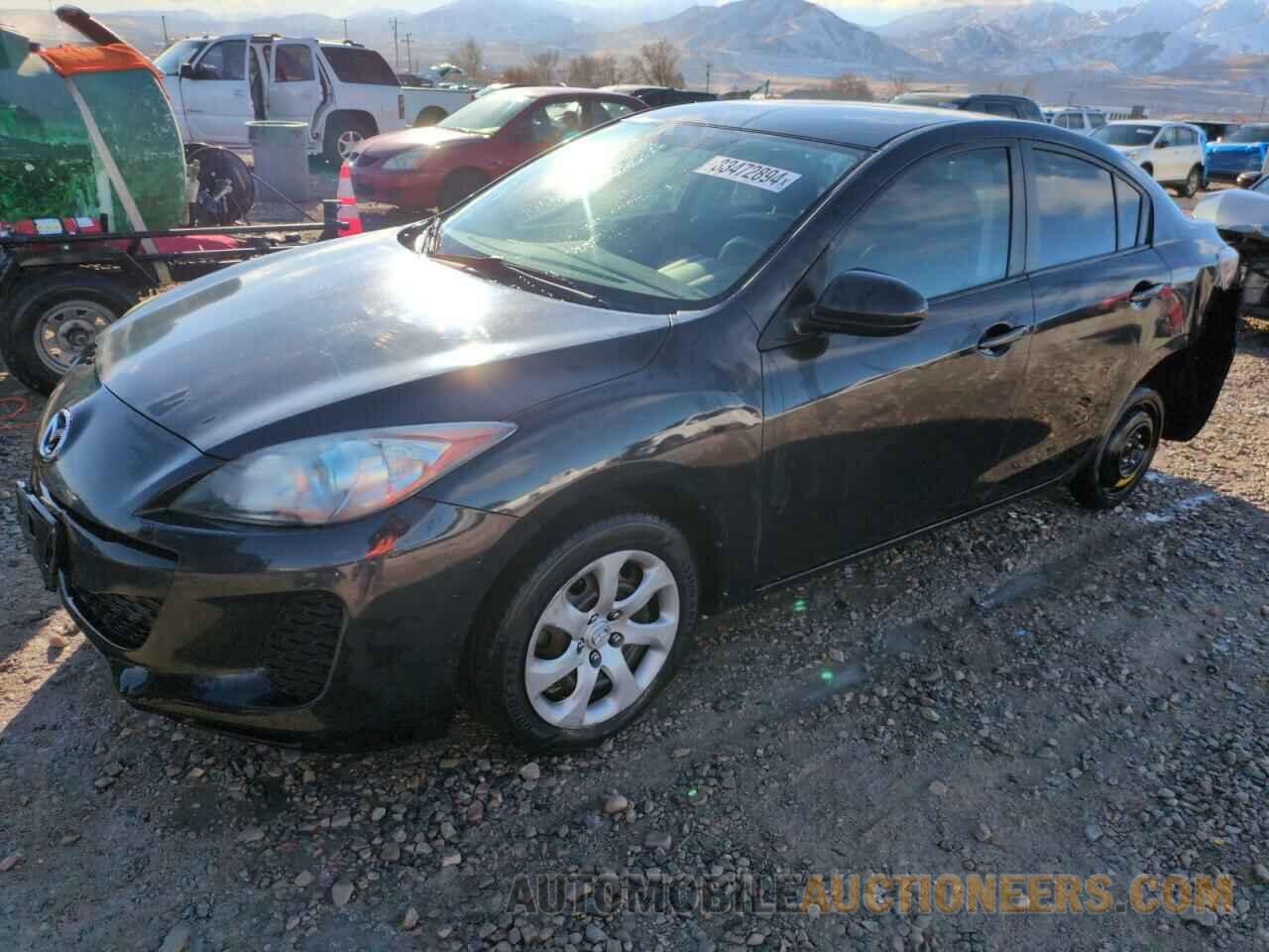 JM1BL1U71D1844500 MAZDA 3 2013