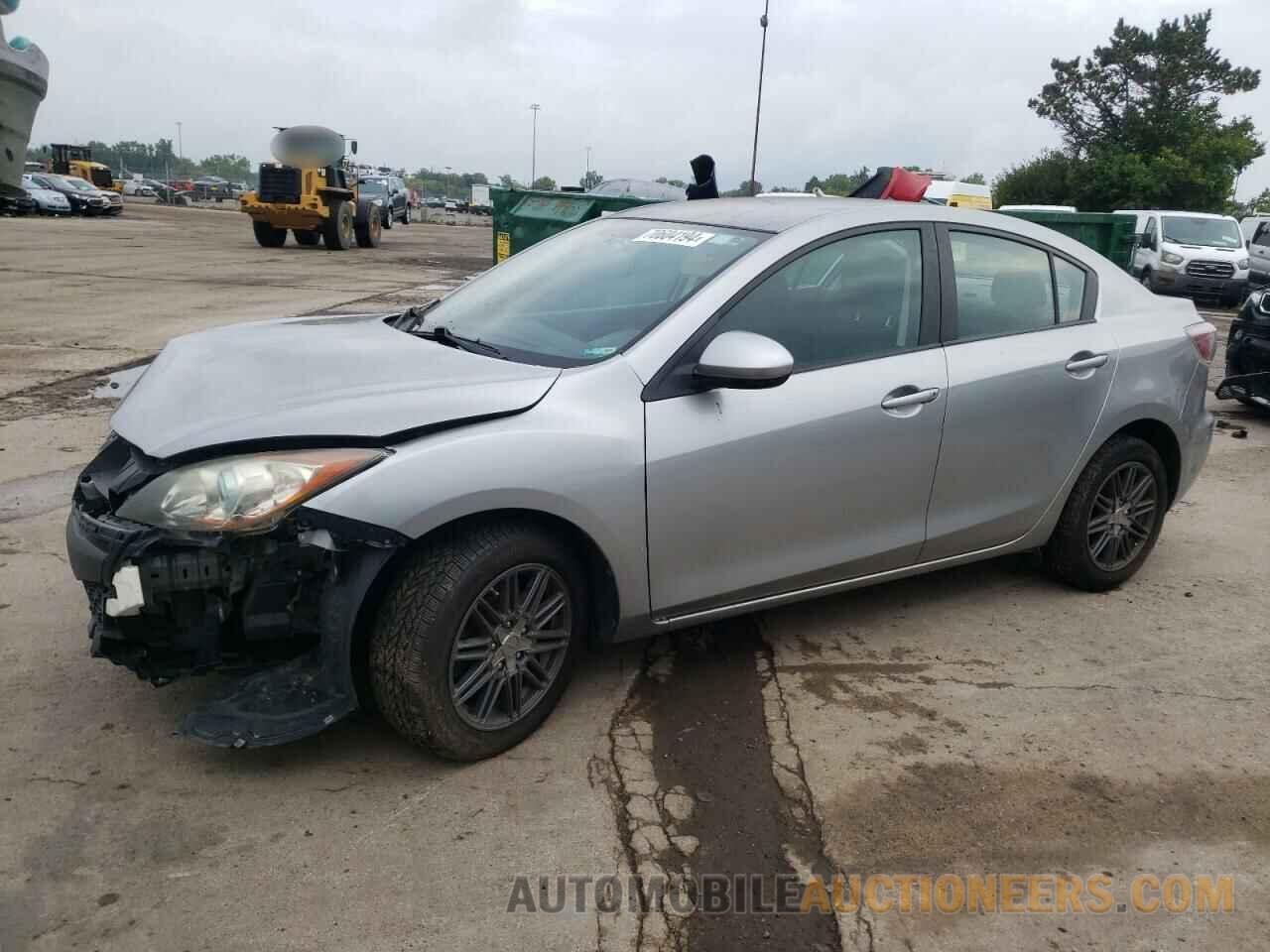 JM1BL1U73D1844997 MAZDA 3 2013