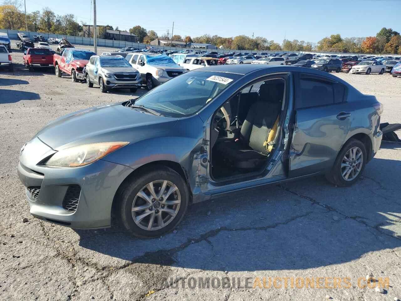 JM1BL1U75D1756677 MAZDA 3 2013