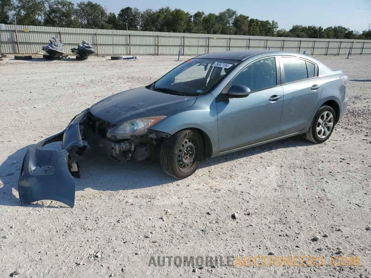 JM1BL1U79D1712665 MAZDA 3 2013