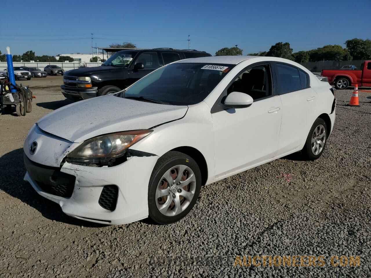 JM1BL1U88D1713587 MAZDA 3 2013