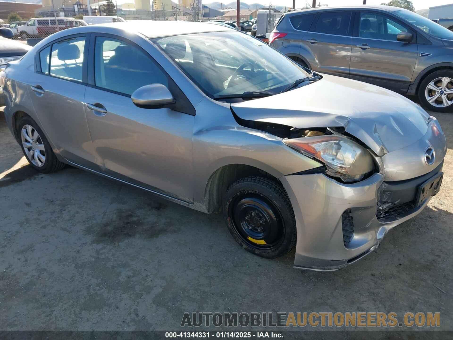 JM1BL1UF2C1523152 MAZDA MAZDA3 2012