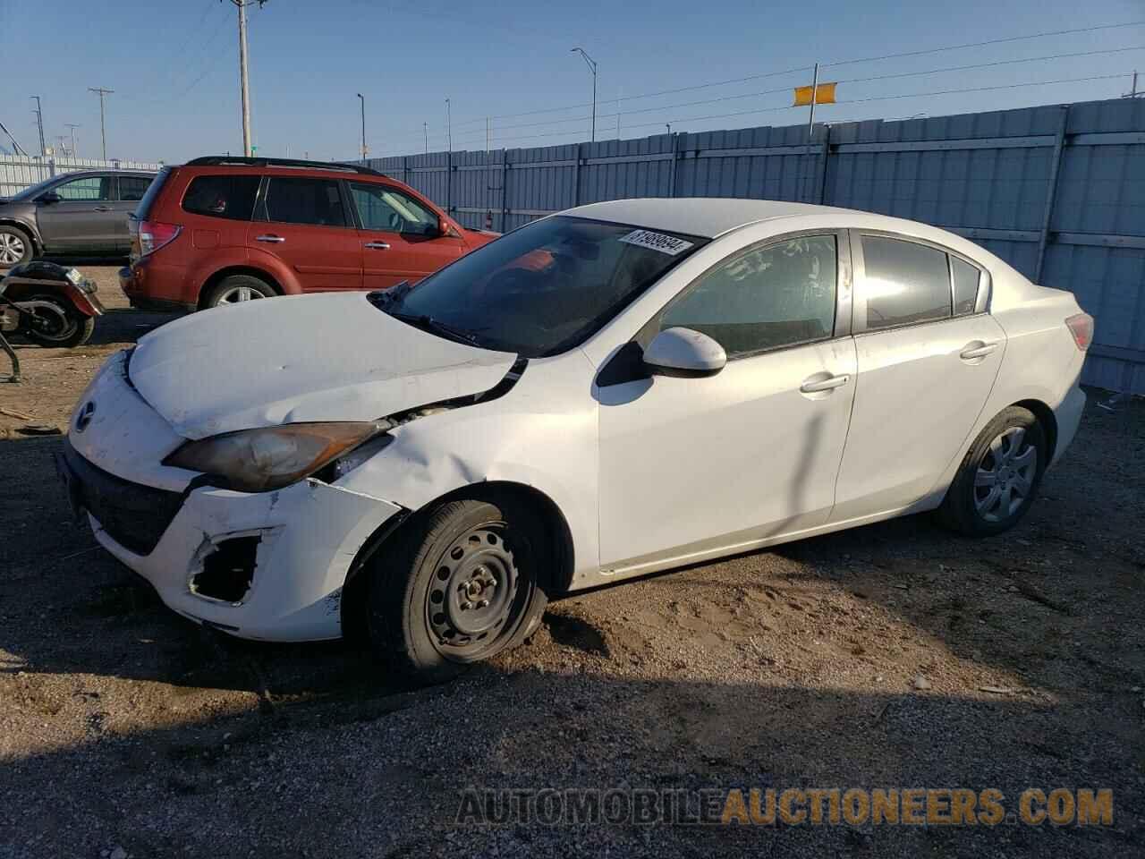 JM1BL1UF5B1391051 MAZDA 3 2011