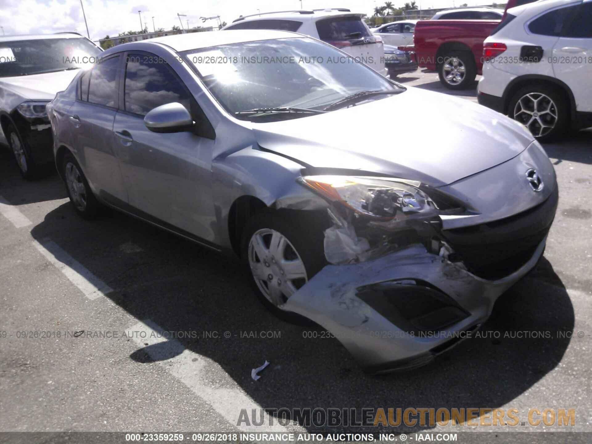 JM1BL1UF6B1375960 MAZDA 3 2011