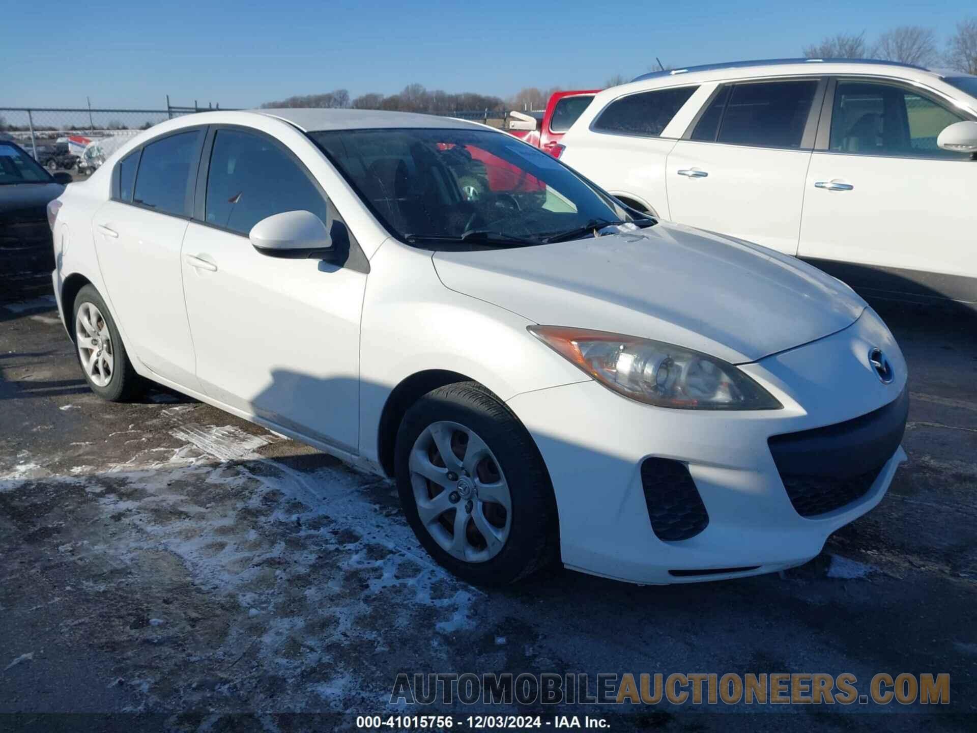 JM1BL1UF6C1526605 MAZDA MAZDA3 2012