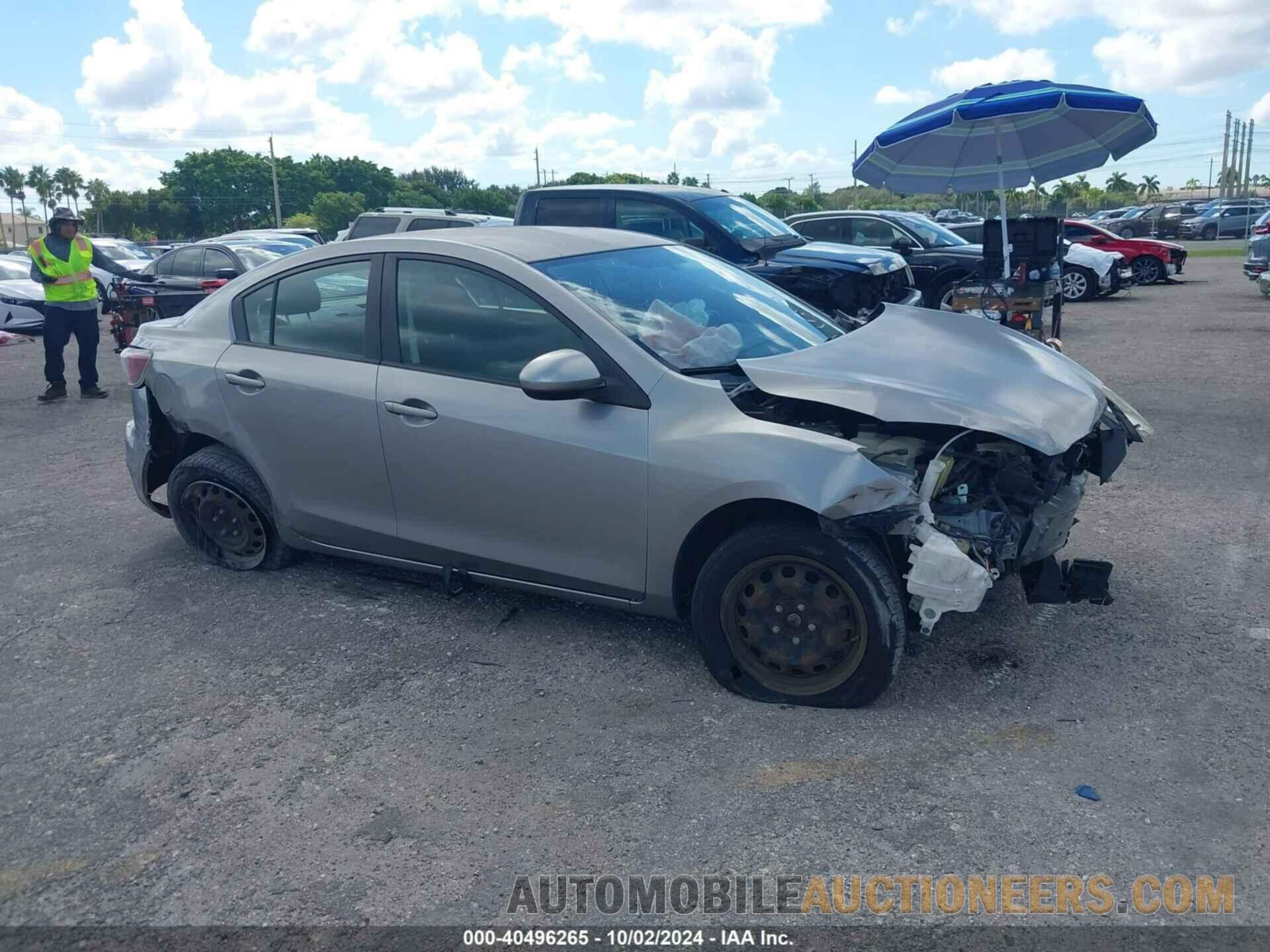 JM1BL1UF7C1521509 MAZDA MAZDA3 2012