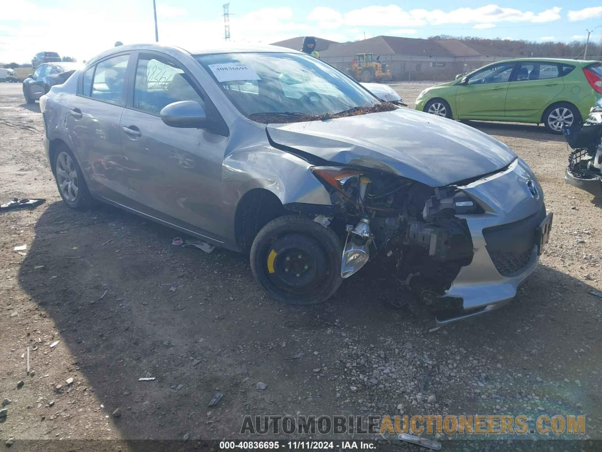 JM1BL1UF7C1533840 MAZDA MAZDA3 2012