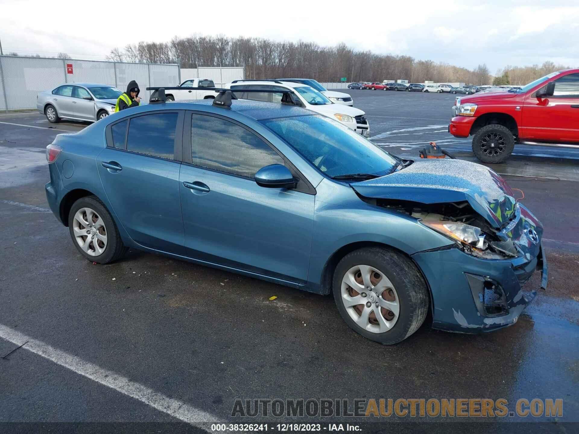 JM1BL1UF9B1455835 MAZDA MAZDA3 2011