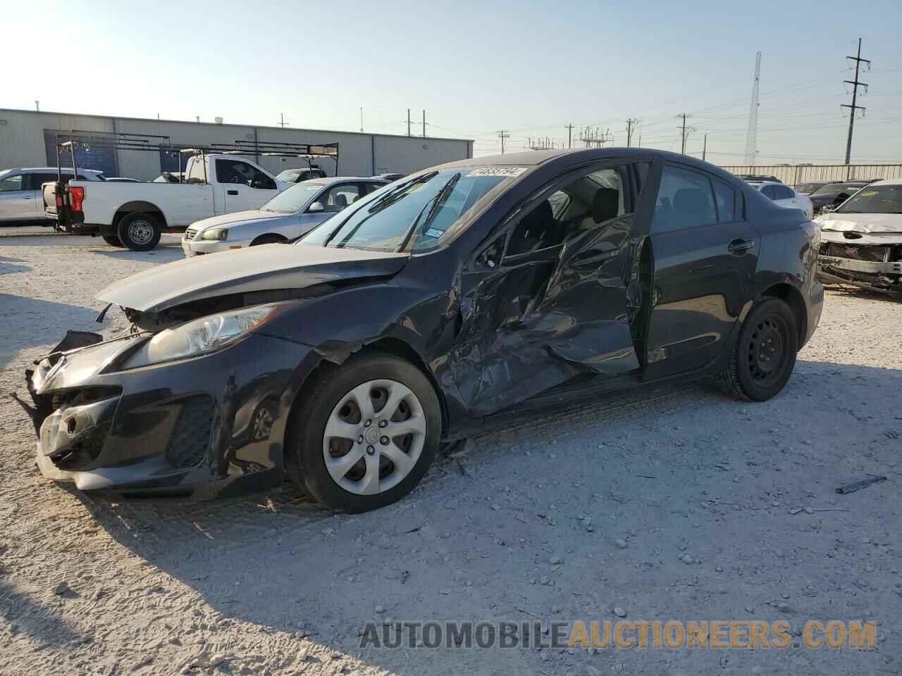 JM1BL1UF9C1524301 MAZDA 3 2012