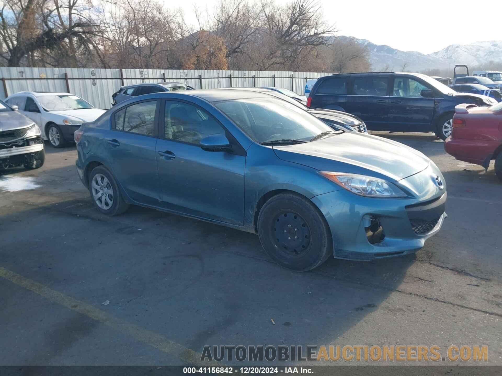 JM1BL1UFXB1457884 MAZDA MAZDA3 2011