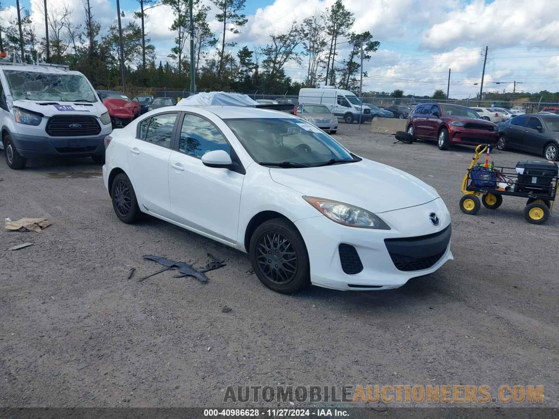 JM1BL1UFXC1552205 MAZDA MAZDA3 2012