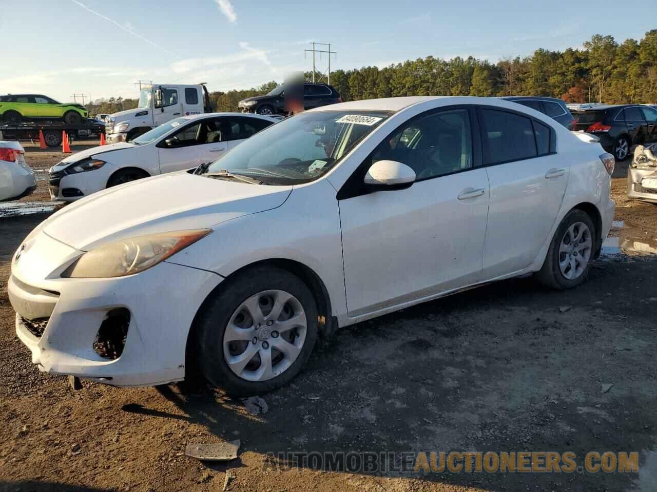 JM1BL1UFXC1646388 MAZDA 3 2012