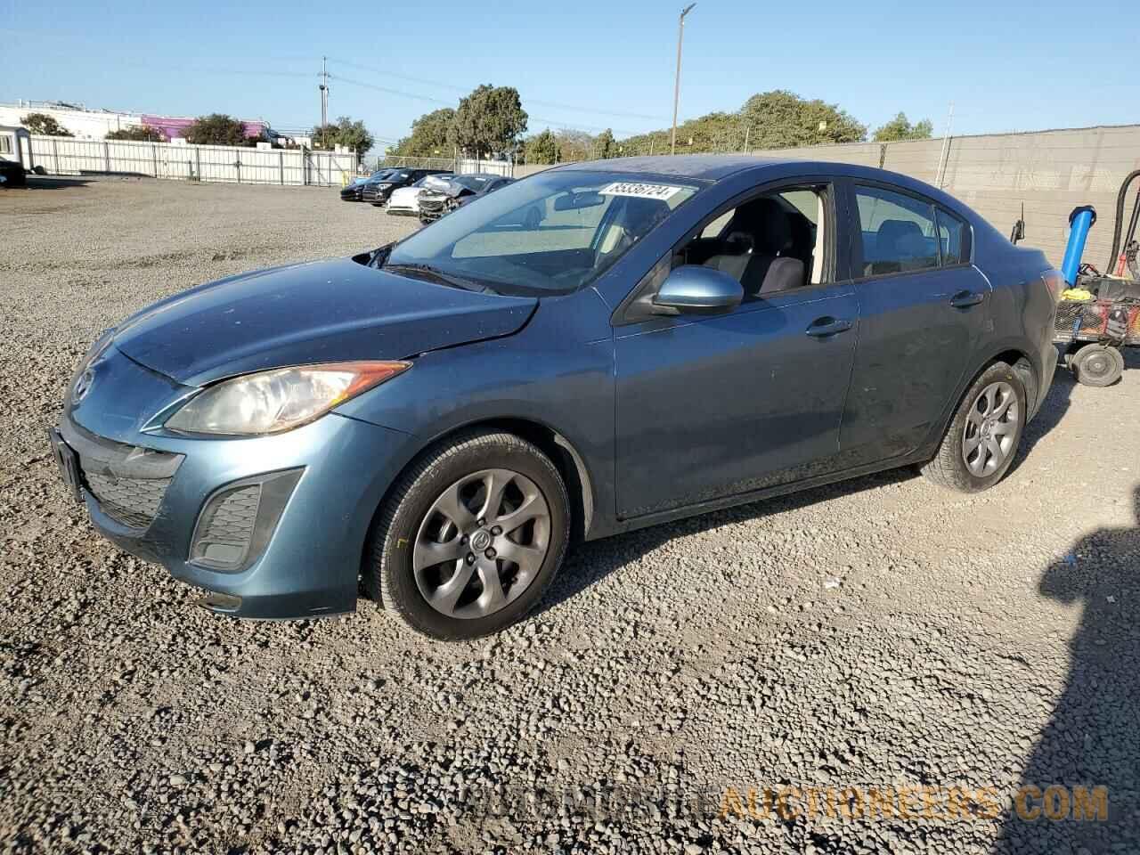 JM1BL1UG6B1394033 MAZDA 3 2011