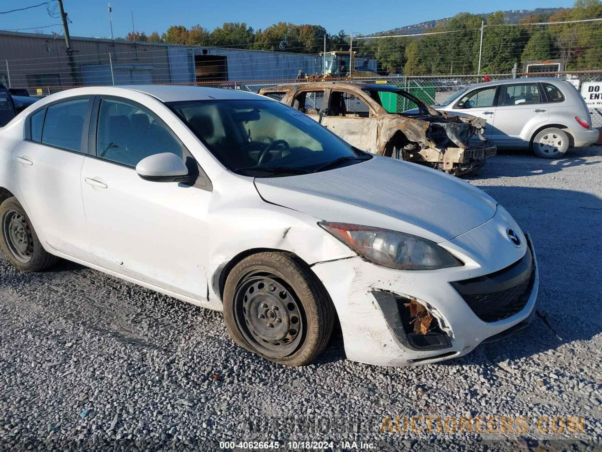 JM1BL1UG6B1441688 MAZDA MAZDA3 2011