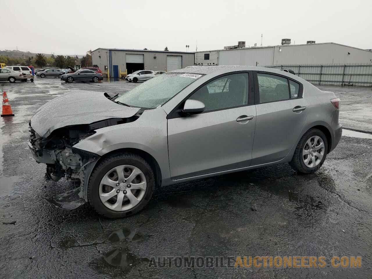 JM1BL1UG8C1600034 MAZDA 3 2012