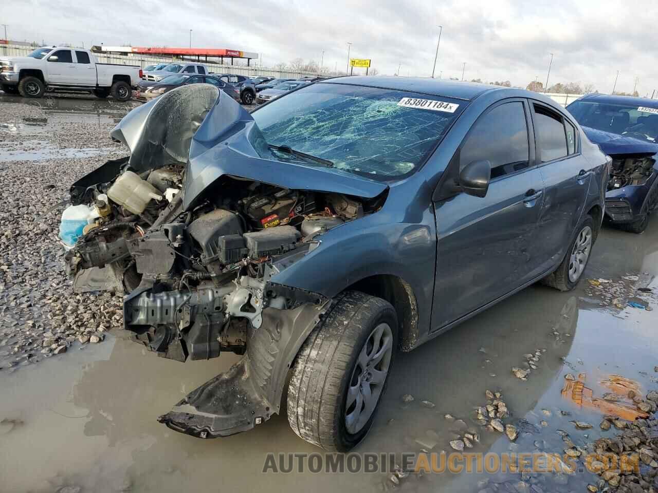 JM1BL1UP3D1788592 MAZDA 3 2013