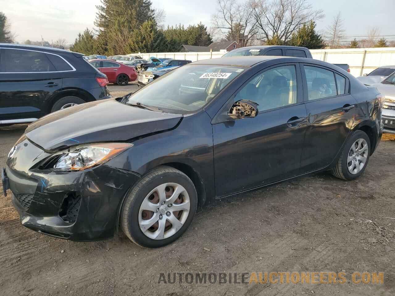 JM1BL1UP3D1825639 MAZDA 3 2013