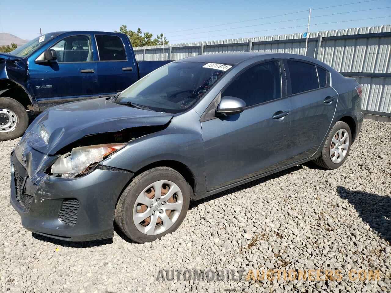 JM1BL1UP7D1779815 MAZDA 3 2013