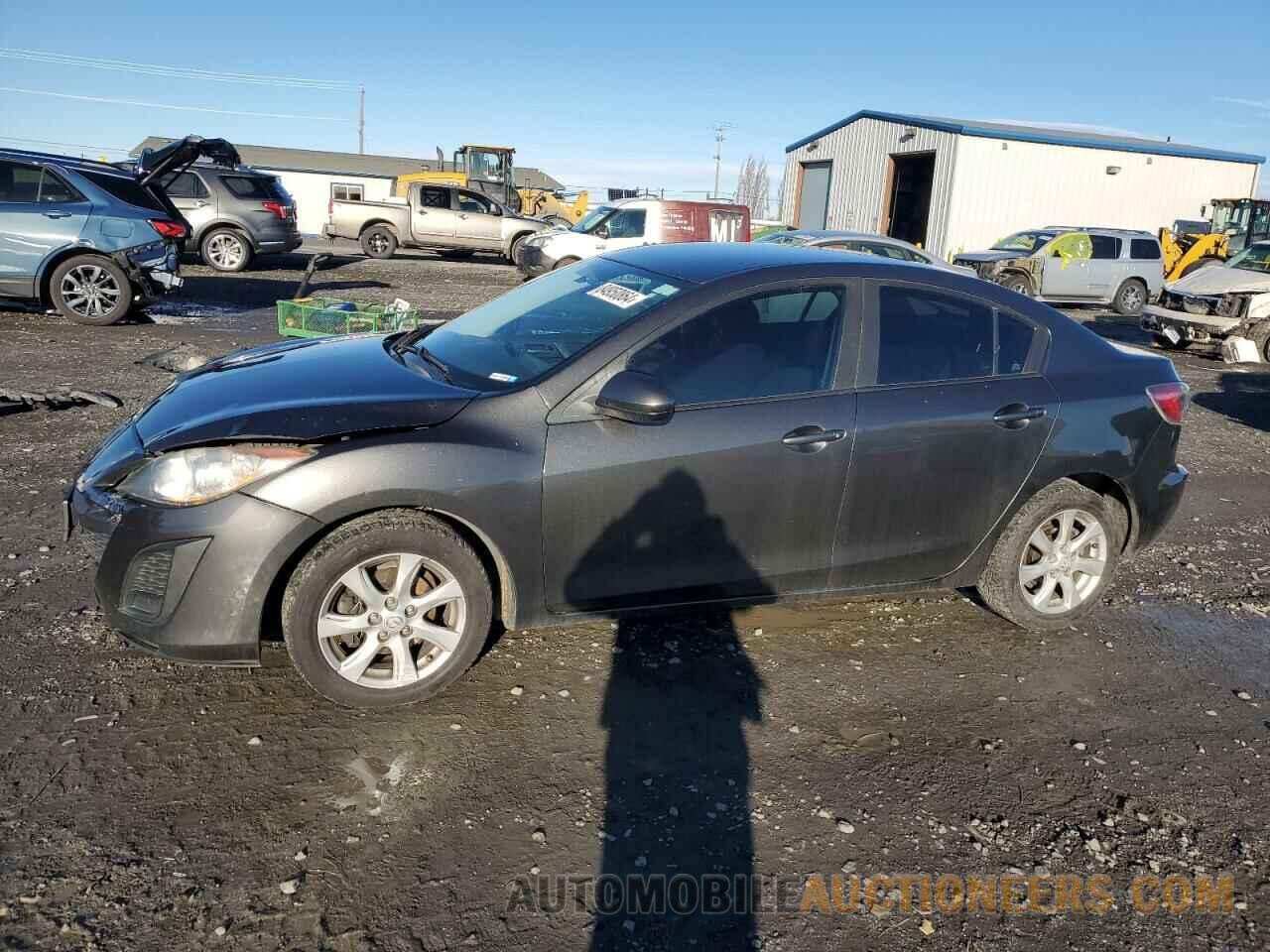 JM1BL1VF1B1472370 MAZDA 3 2011