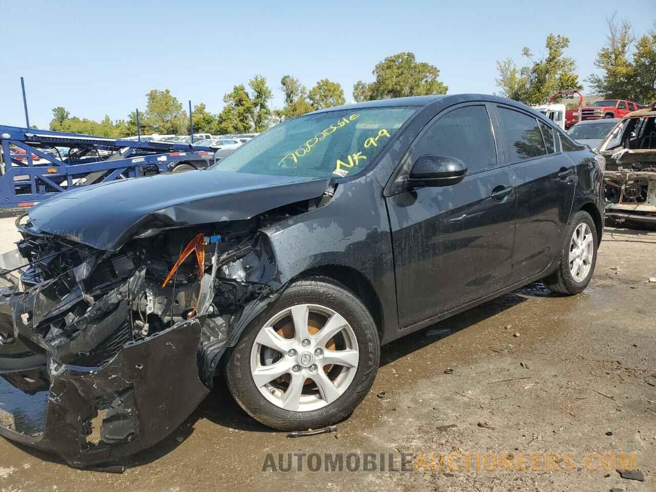 JM1BL1VF7B1431435 MAZDA 3 2011