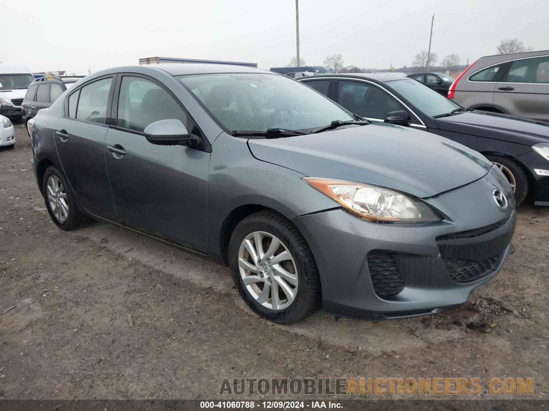 JM1BL1VF8C1514065 MAZDA MAZDA3 2012