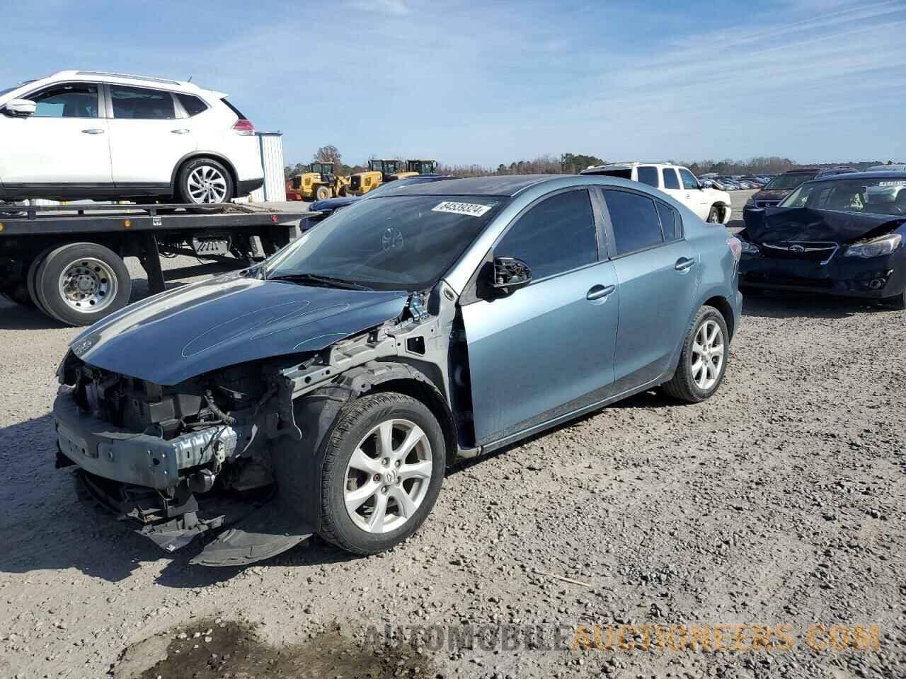 JM1BL1VG1B1377381 MAZDA 3 2011