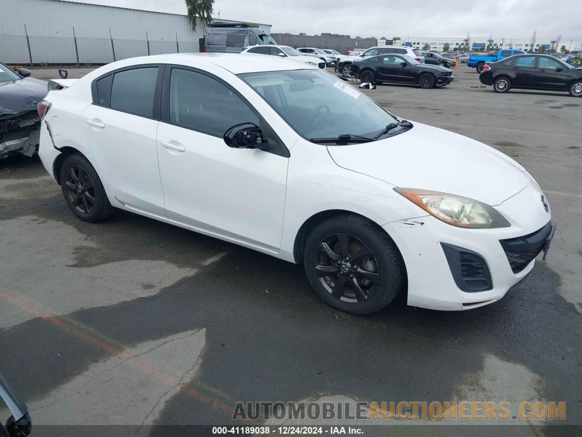 JM1BL1VG3B1384624 MAZDA MAZDA3 2011