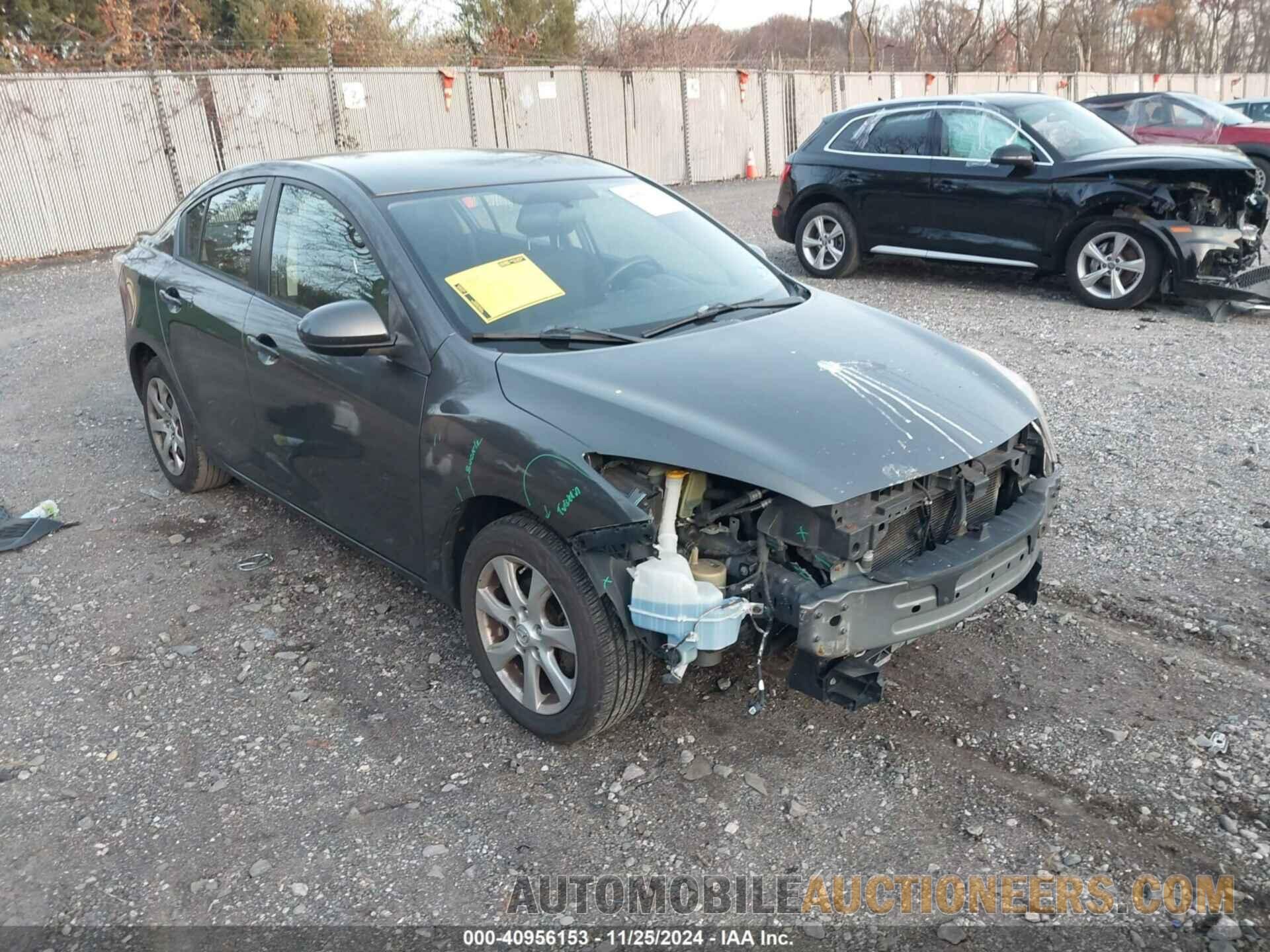 JM1BL1VG3B1407819 MAZDA MAZDA3 2011