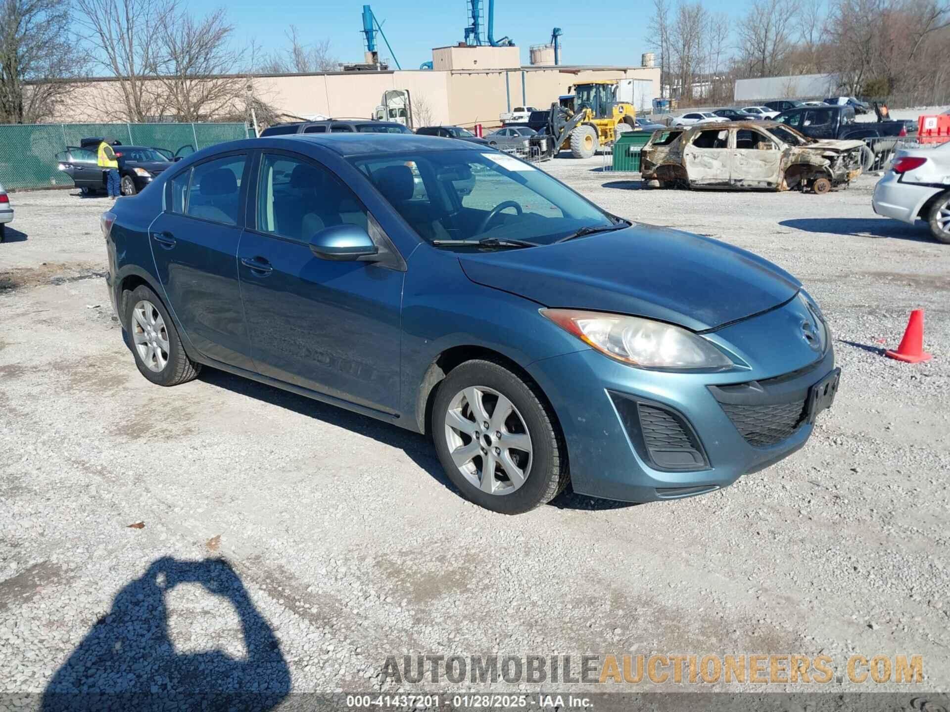 JM1BL1VG6B1375853 MAZDA MAZDA3 2011