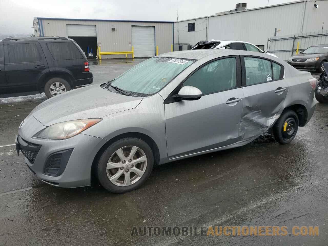 JM1BL1VG9B1428657 MAZDA 3 2011