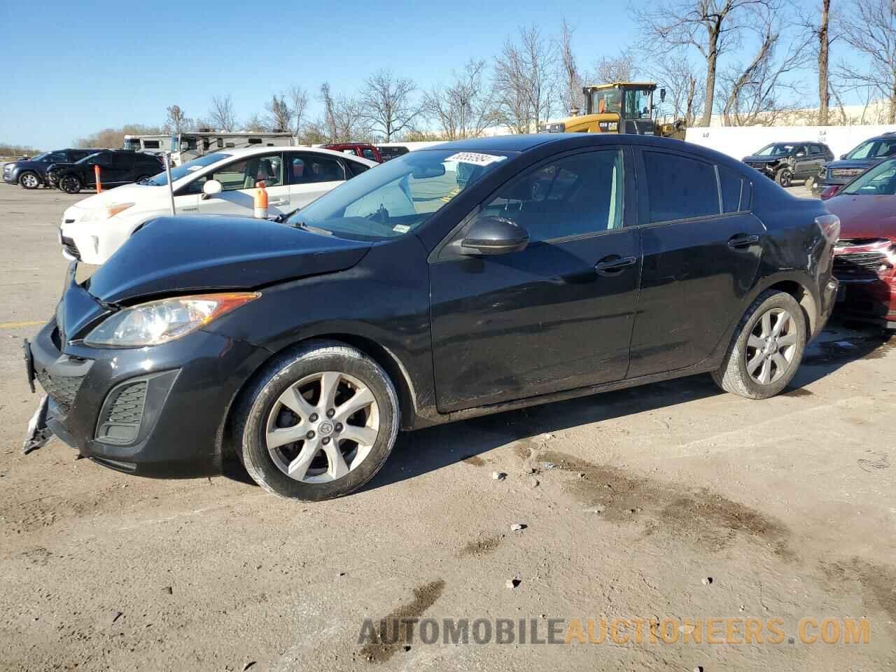 JM1BL1VG9B1478135 MAZDA 3 2011