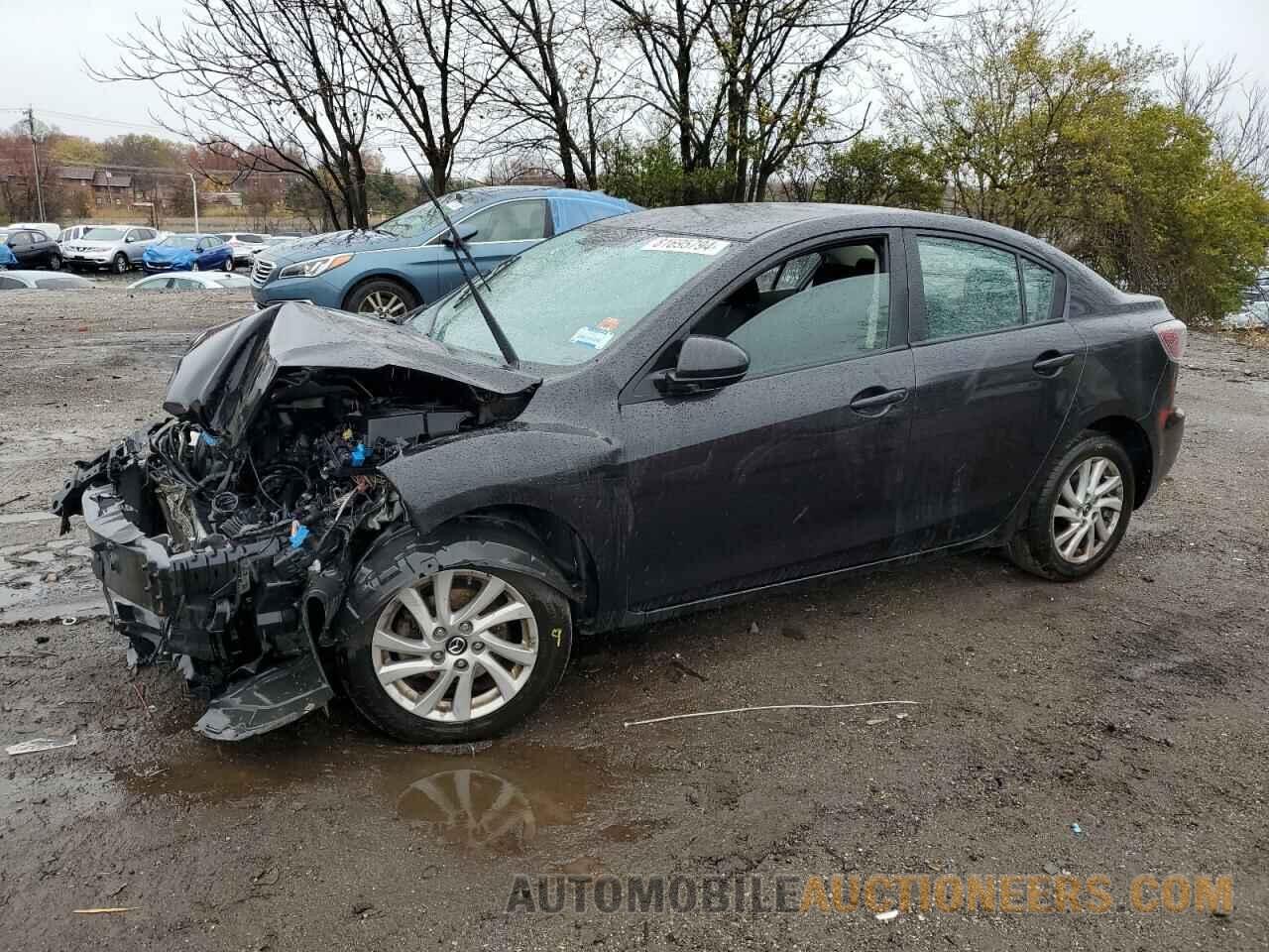 JM1BL1VP4D1835031 MAZDA 3 2013