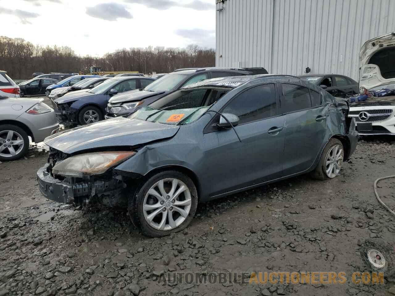 JM1BL1VP5D1809005 MAZDA 3 2013