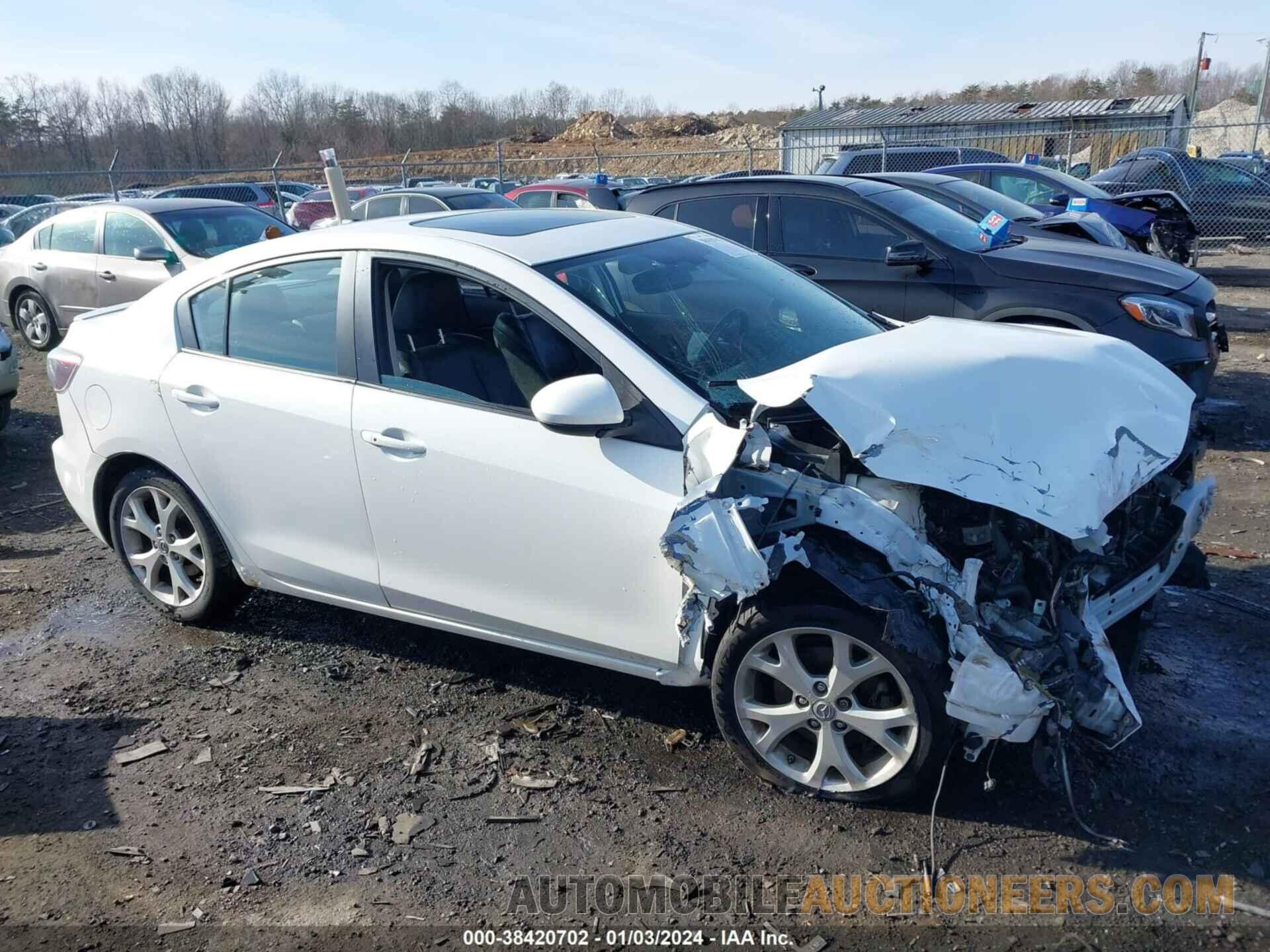 JM1BL1W53B1369473 MAZDA MAZDA3 2011