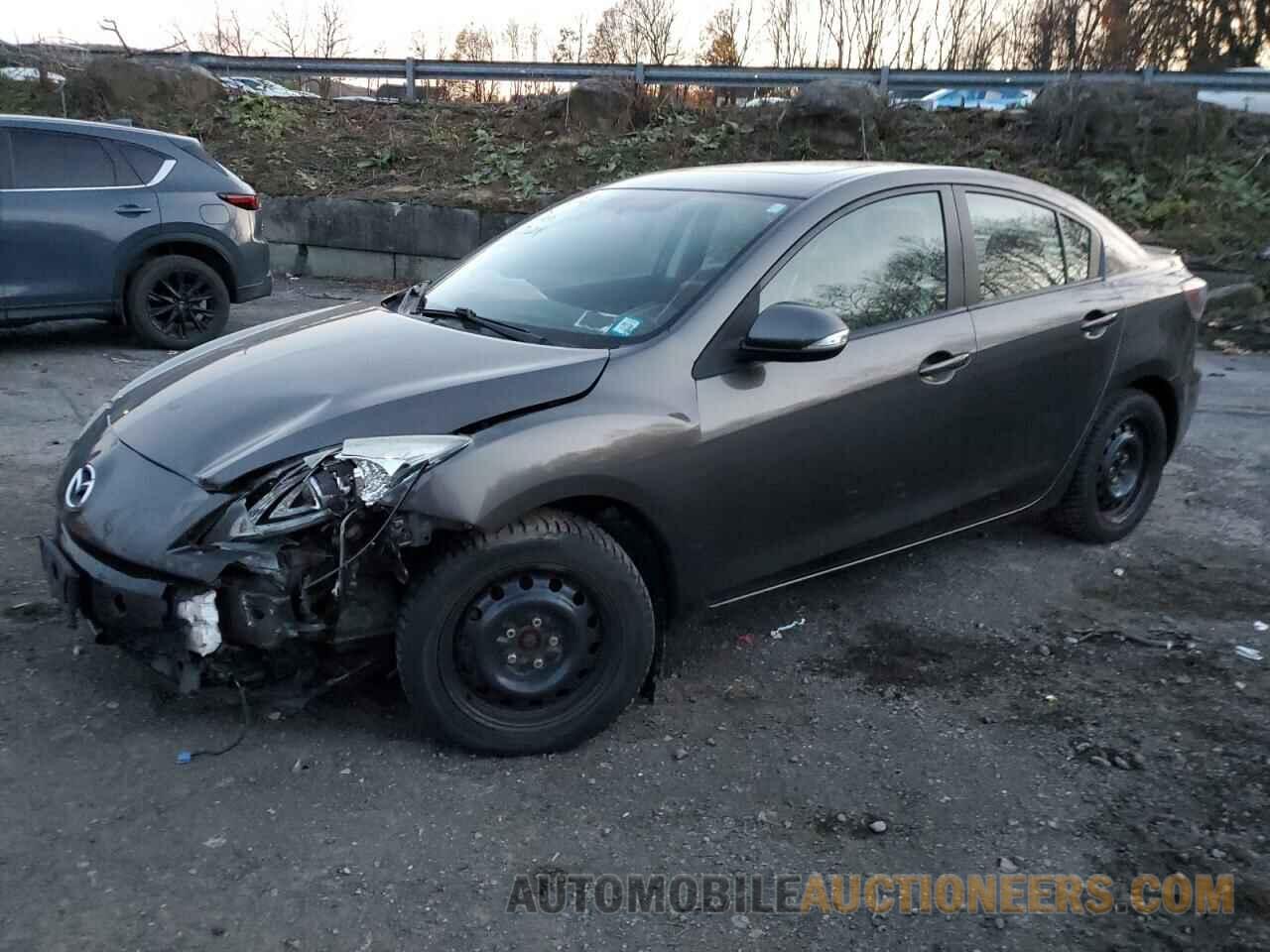 JM1BL1W64C1606563 MAZDA MAZDA3 2012