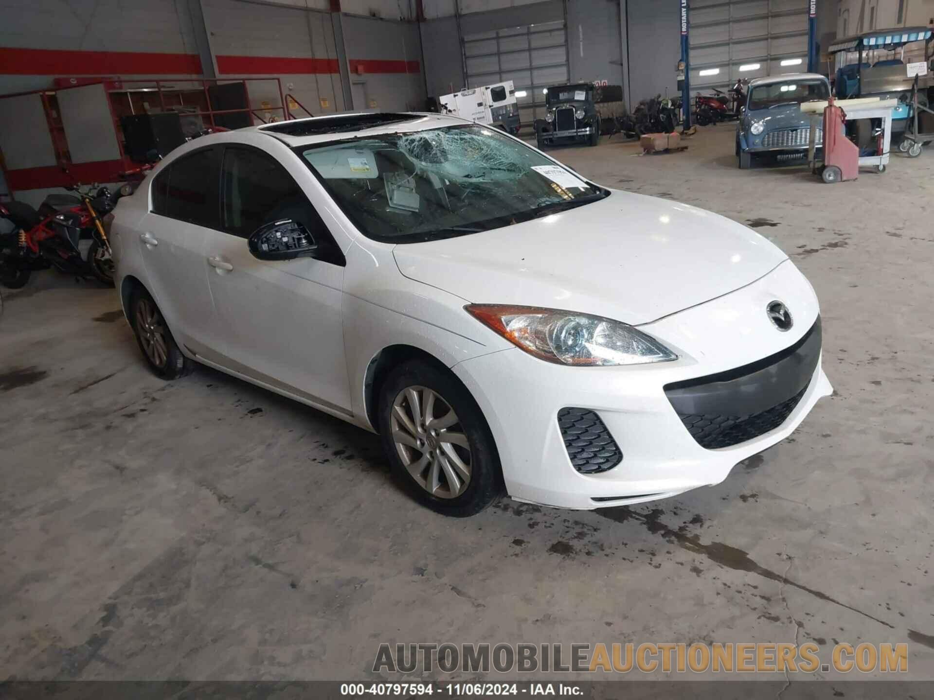 JM1BL1W74C1635506 MAZDA MAZDA3 2012